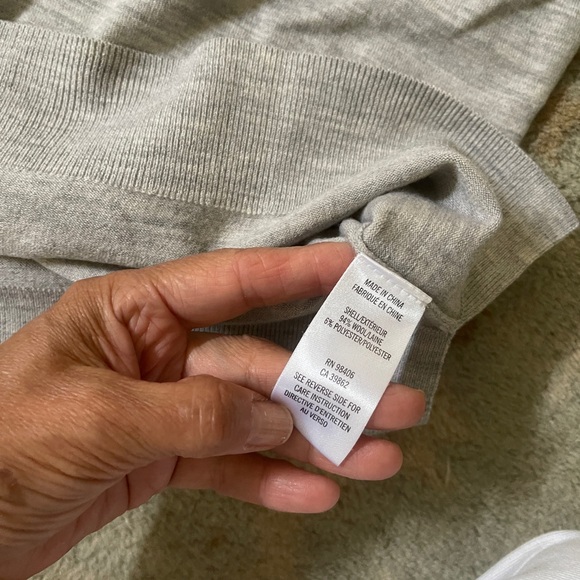 Theory Grey Crewneck - Picture 8 of 8